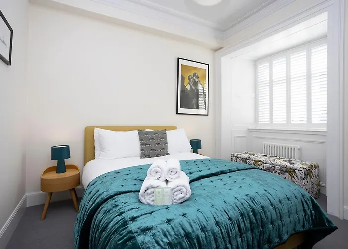Joivy Splendid In New Town Edynburg