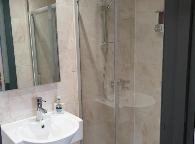 ゲストハウス Lower Gilmore Place