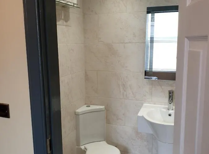 Lower Gilmore Place *