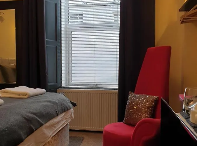 Lower Gilmore Place * エディンバラ