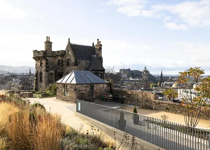 Joivy Observatory House & Эдинбург