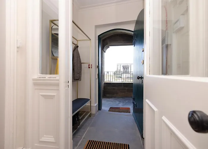 Joivy Observatory House & Эдинбург