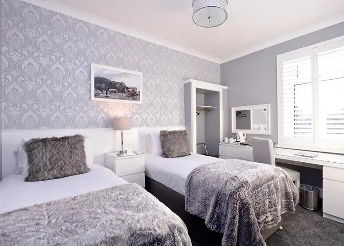 Alpha אדינבורו