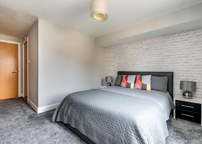 Apartment Amazing - Cables Wynd Near The Shore - Free Parking *