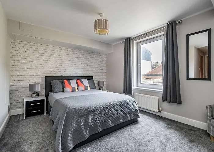 Apartment Amazing - Cables Wynd Near The Shore - Free Parking