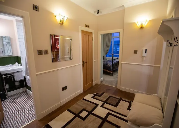 דירה 1 Bedroom אדינבורו