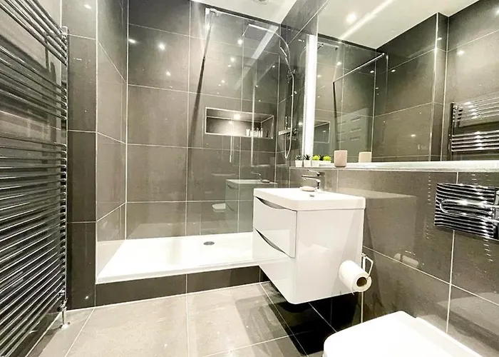 Gorgeous 2br & Bolt-hole *