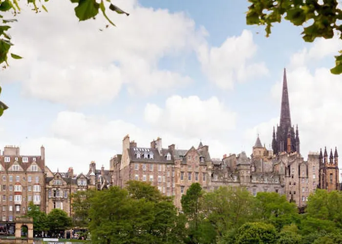 Gorgeous Studio At The Heart Of Old Town Lejlighed Edinburgh