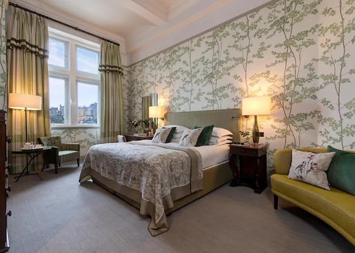 The Balmoral Hotel 5*