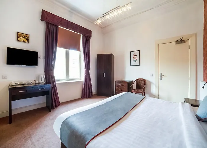 Victoria Park House Hostel Edinburgh