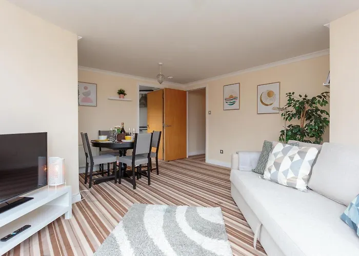 Ocean Way In Leith *