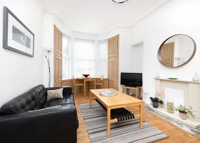 Joivy Charming Near Leith Links With Patio شقة *