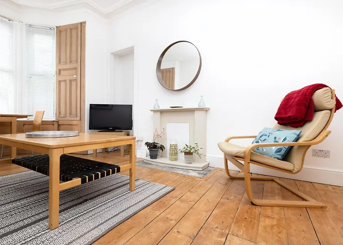 Joivy Charming Near Leith Links With Patio