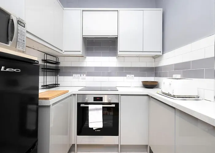 Joivy Charming Near Leith Links With Patio *