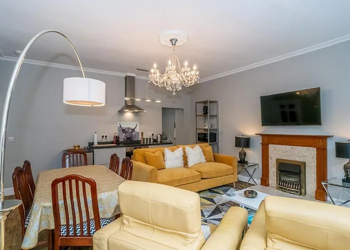 Superb 3beds House In Chic Area Of The Centre - Pass The Keys * Edinburgh