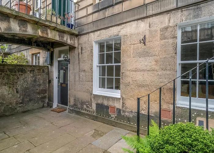 Superb 3beds House In Chic Area Of The Centre - Pass The Keys Feriehus *