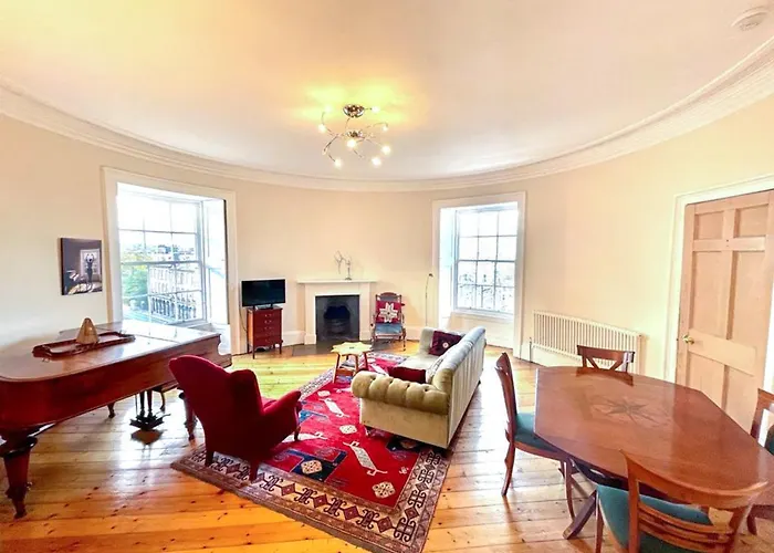 Appartement Incredible St Andrew's Sq - 2 Bed In The Sky *