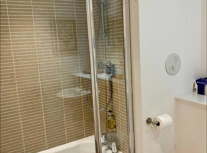 Apartamento Beautiful Modern Sea-side In The Edimburgo