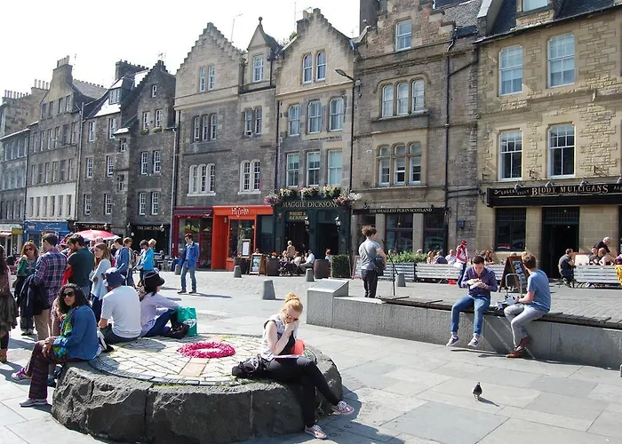 Grassmarket-old Town * אדינבורו