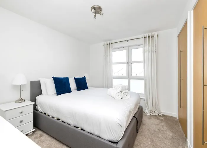 Apartmán Joivy Modern 2 Bed Flat Near Murrayfield Stadium Edinburgh