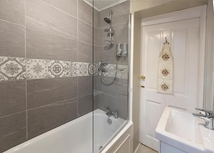 Cosy Near Centre דירה