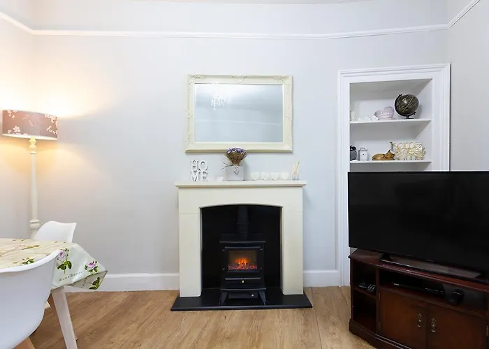 Cosy Near Centre شقة