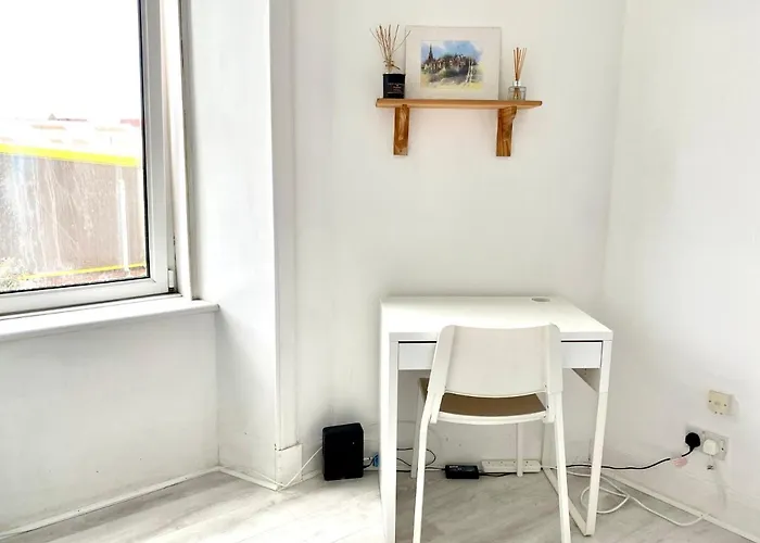 公寓 Cozy 1 Bedroom Tenement Flat