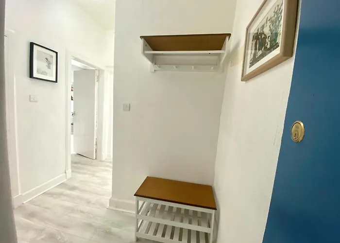 Cozy 1 Bedroom Tenement Flat 公寓 *