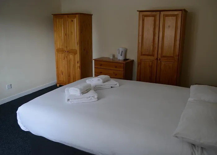 Guest house Almond House