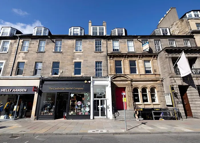 Joivy Inviting Flat At The Heart Of *