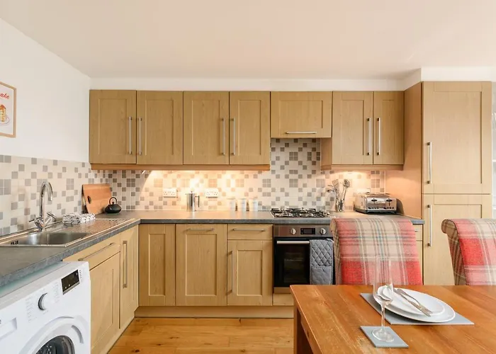 2br New Town Garden דירה