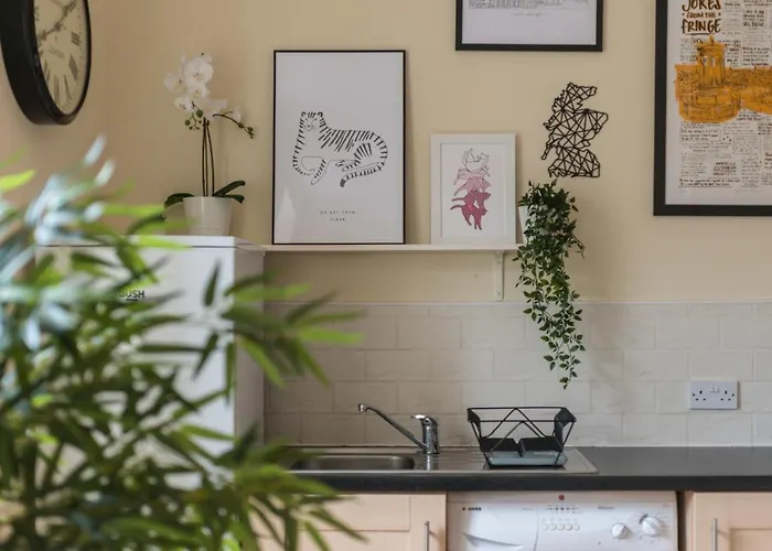 דירה Bright And Modern 2 Bed