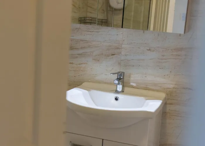 Bright And Modern 2 Bed * אדינבורו