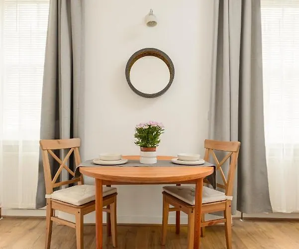 The Grassmarket By Calton Living