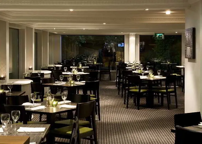 Express Centre By Ihg Hotel