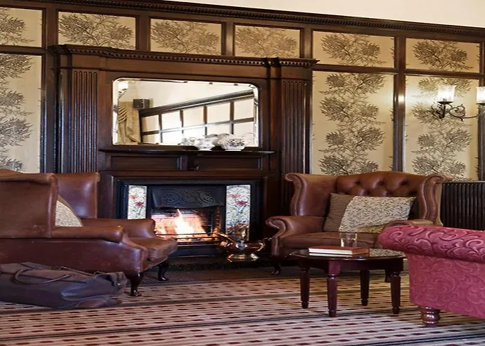 The Parliament House 3*