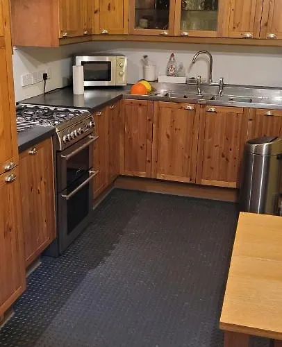 Apartment Centre Flat - Sleep Upto 4