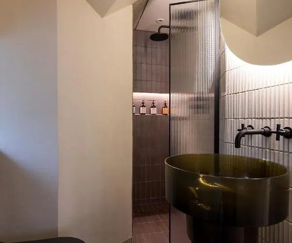 Joivy Contemporary With Free Parking * Edinburgh