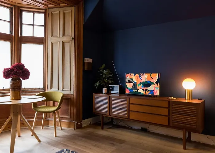 Joivy Contemporary With Free Parking * Edinburgh
