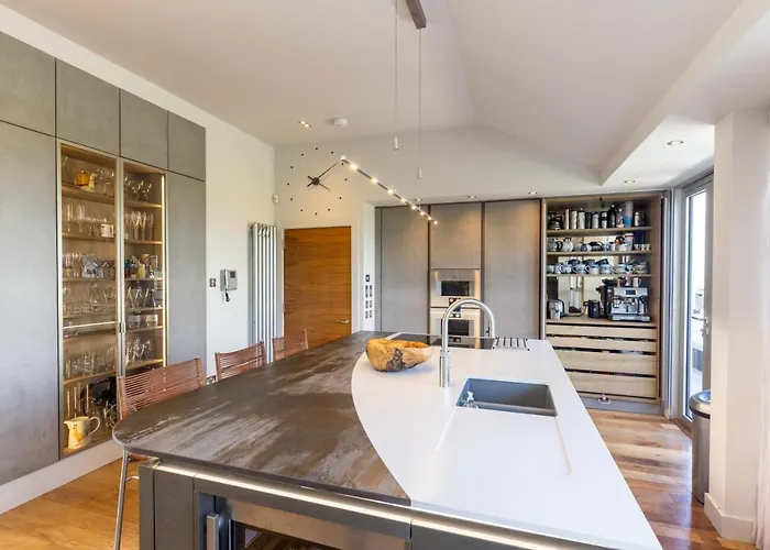 דירה Joivy Beautiful Penthouse With Terrace & Jacuzzi *