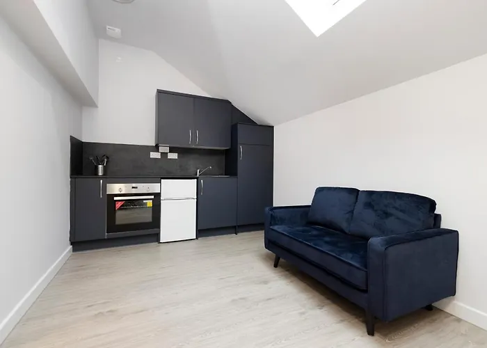 Altido Elegant Near The Meadows Apartment *