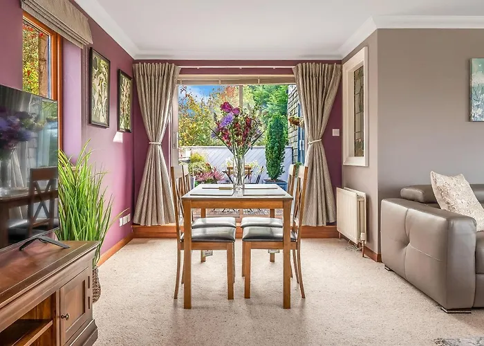 The Keep At Craigiehall * אדינבורו