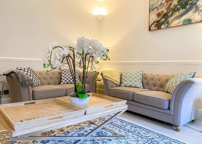 Sophisticated 3br With Garden, Quiet New Town Lane * Edinburgh