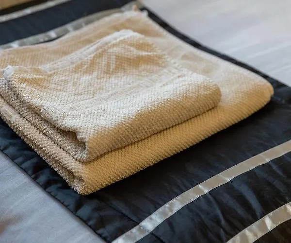 New 2 Bed With Stunning Views Of Arthur Seat Mountain דירה