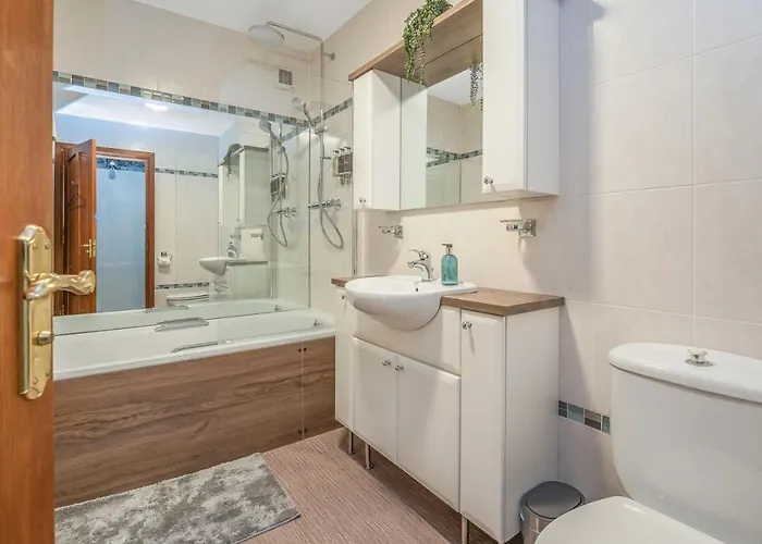 The Keep At Craigiehall בית נופש