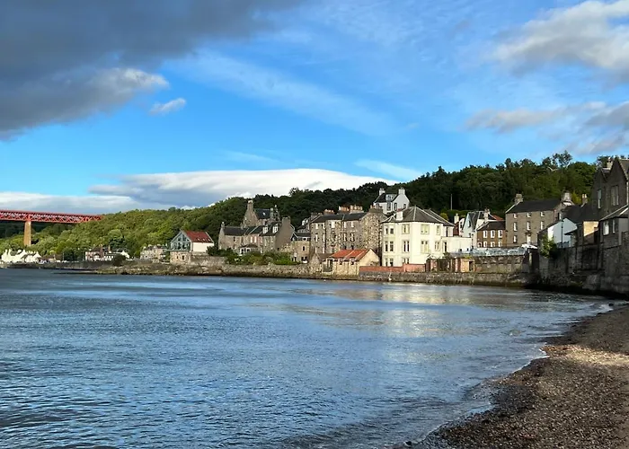 The Keep At Craigiehall בית נופש