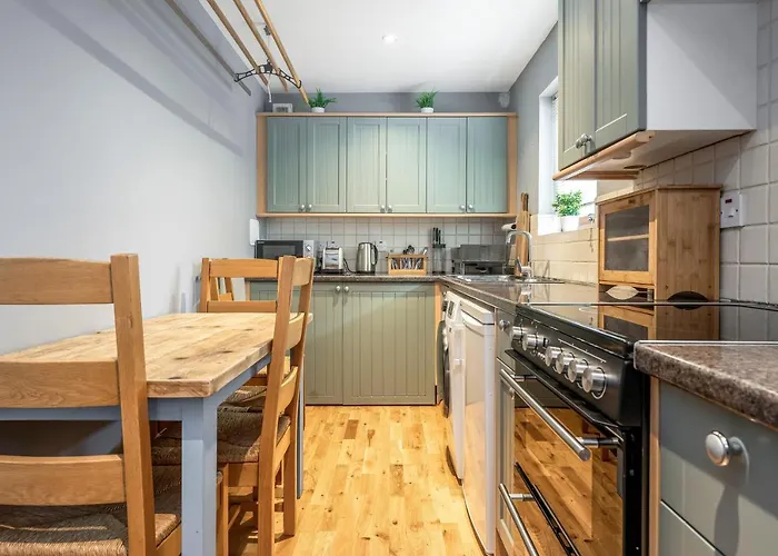 The Keep At Craigiehall בית נופש