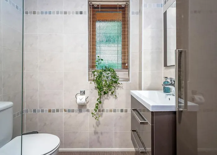 The Keep At Craigiehall בית נופש *