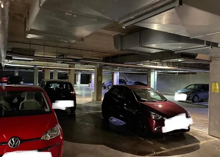 Old Town, Free Parking, Outlander Experience * Edinburgh