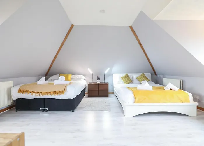 Beautiful 4 Bedroom - Free Parking * Edimburgo